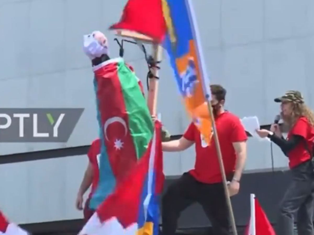In Los Angeles versammeln sich Armenier und fordern ethnische Gewalt gegen Aserbaidschaner