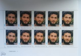 In den Niederlanden wurden internationale Briefmarken veröffentlicht, die dem Nationalhelden Aserbaidschans Albert Agarunov gewidmet sind