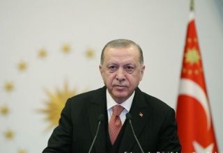 Anlässlich des 103. Jahrestages der Bakus Befreiung sendet Erdogan Glückwunschbotschaft an aserbaidschanisches Volk