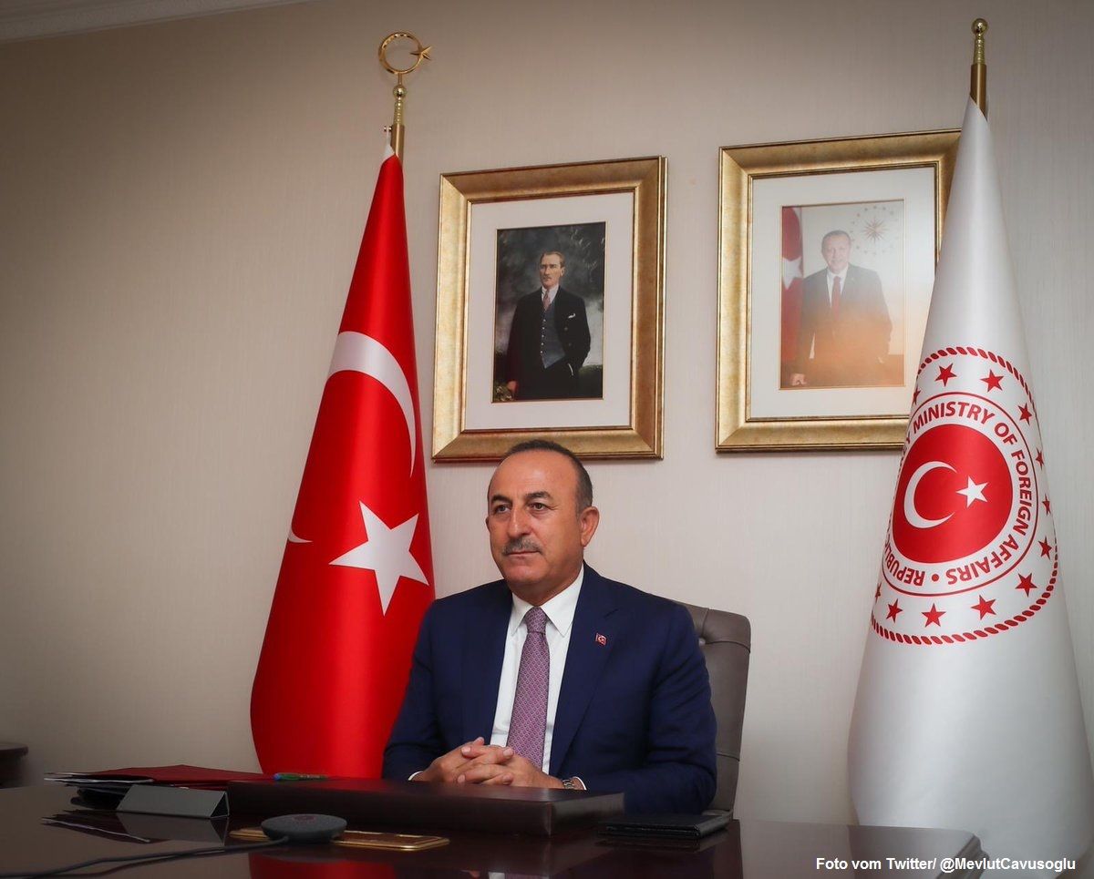 Die brüderlichen Beziehungen zwischen der Türkei und Aserbaidschan werden mit der Schuscha-Deklaration noch stärker – Cavusoglu
