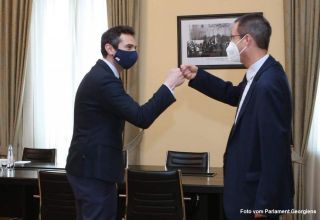Der Sprecher des georgischen Parlaments trifft den österreichischen Botschafter in Tiflis