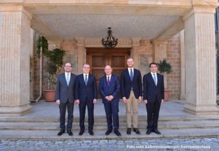 Der aserbaidschanische Außenminister tauschte sich mit Kollegen aus Österreich, Litauen und Rumänien aus