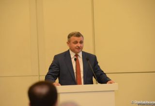 Profis stehen an der Spitze der Medienplattform Eastweststream.com - Vorsitzender von AzTV