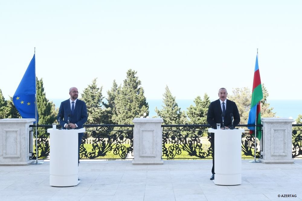 Charles Michel rief Präsident Aserbaidschans Ilham Aliyev an