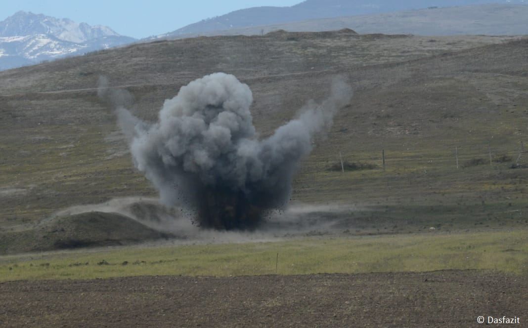 Zwei aserbaidschanische Militärangehörige bei Minenexplosion getötet