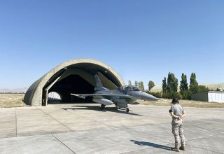Militärpiloten von Aserbaidschan und der Türkei führen erfolgreich Aufgaben im Rahmen gemeinsamer Trainings durch