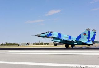 Militärpiloten von Aserbaidschan und der Türkei setzen gemeinsame taktische Flugtrainings fort