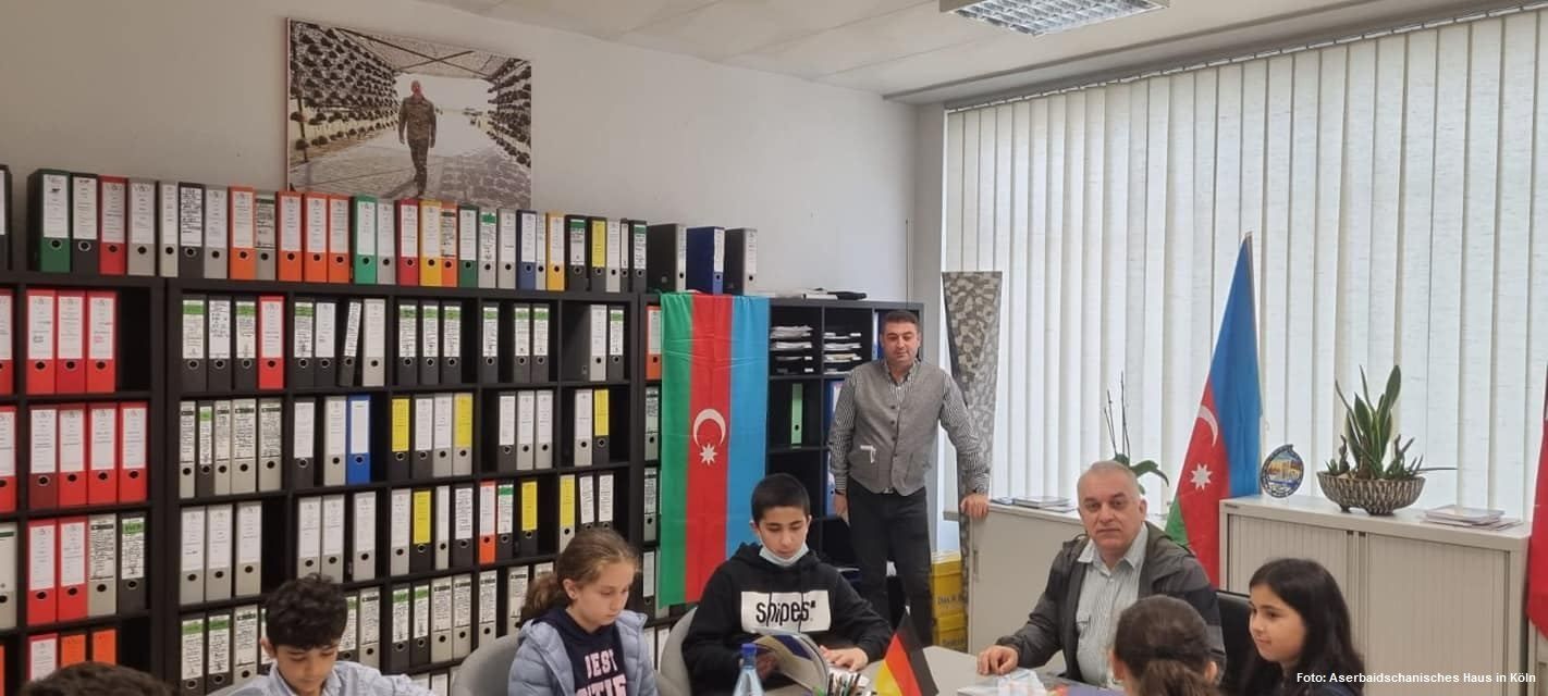 In Köln wurden die aserbaidschanische Sprache und Geschichte Aserbaidschans gelehrt
