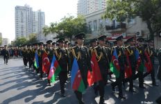 Anlässlich des 103. Jahrestages der Befreiung der Stadt Baku von der bolschewistisch-dashnakischen Besatzung findet ein Marsch statt (Foto) - Gallery Thumbnail