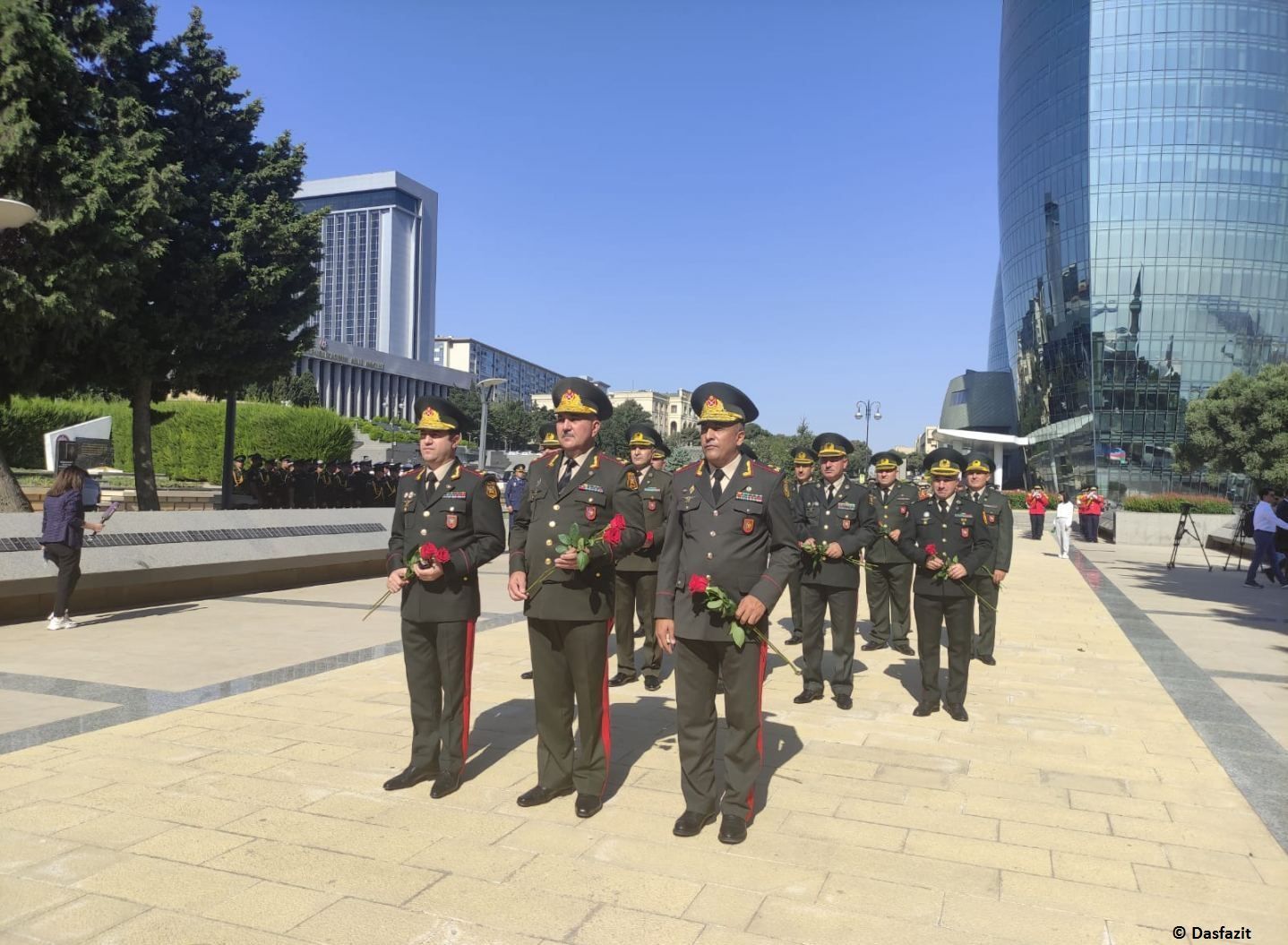 Anlässlich des 103. Jahrestages der Befreiung der Stadt Baku von der bolschewistisch-dashnakischen Besatzung findet ein Marsch statt (Foto) - Gallery Image