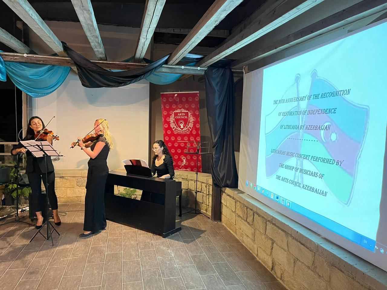 In der Altstadt von Baku fand ein Abend mit litauischer Musik statt - Gallery Image