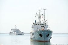 Schiffe der Kaspischen Flottille der russischen Marine liefen in den Hafen von Baku ein - Gallery Thumbnail