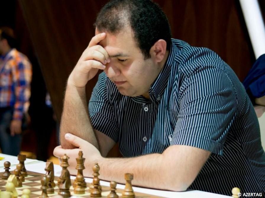 Die aserbaidschanische Herrenmannschaft gewann den dritten Sieg in Folge bei der Schach-Europameisterschaft