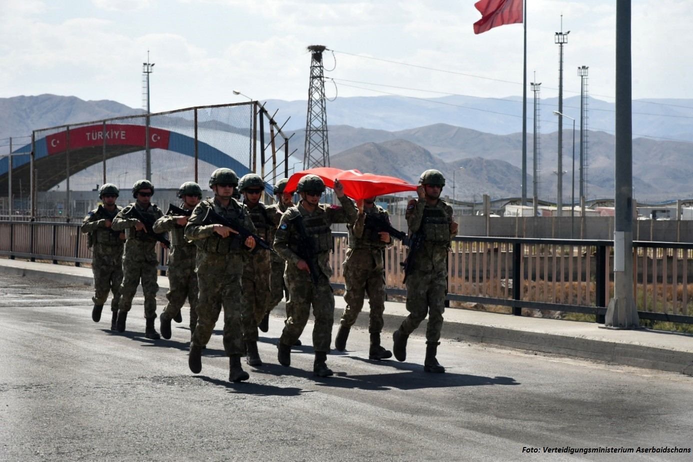 Türkische Soldaten sind in Aserbaidschan angekommen