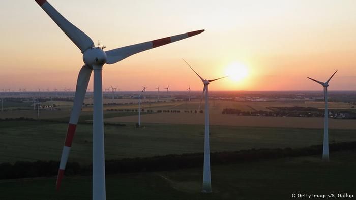 Masdar und ACWA Power werden 4 Windparks in Usbekistan in Betrieb nehmen