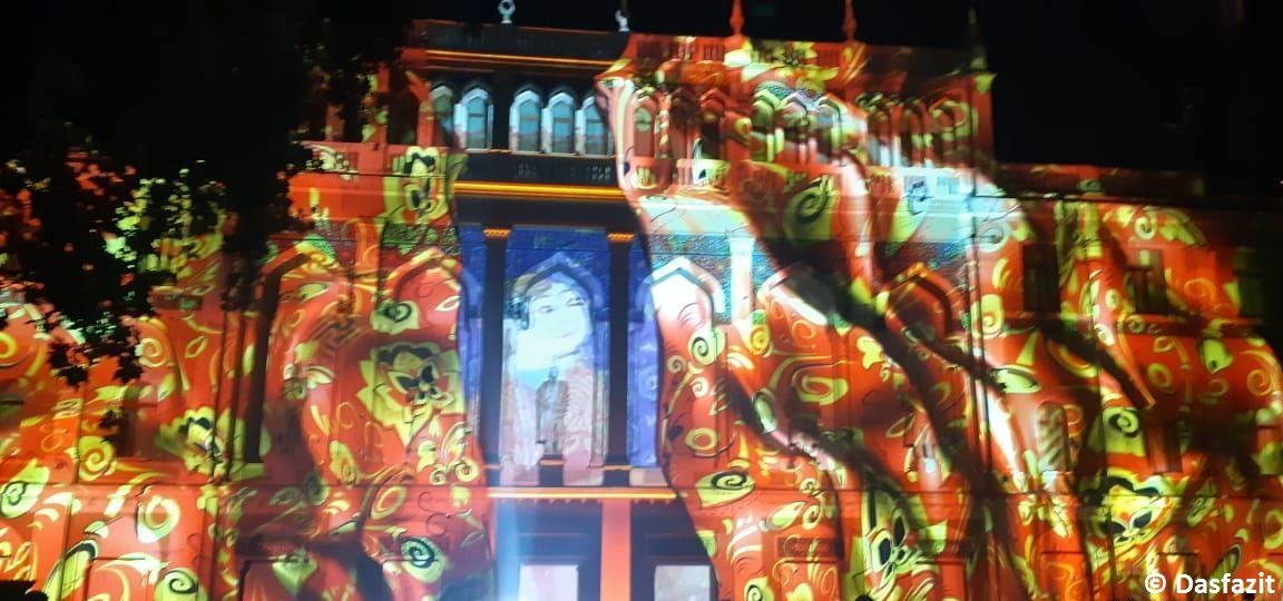 Erstaunliche audiovisuelle 3D-Show in Baku! "Festival des Lichts. Nizami Ganjavi" hat begonnen - Gallery Image