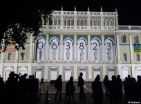 Erstaunliche audiovisuelle 3D-Show in Baku! "Festival des Lichts. Nizami Ganjavi" hat begonnen - Gallery Thumbnail