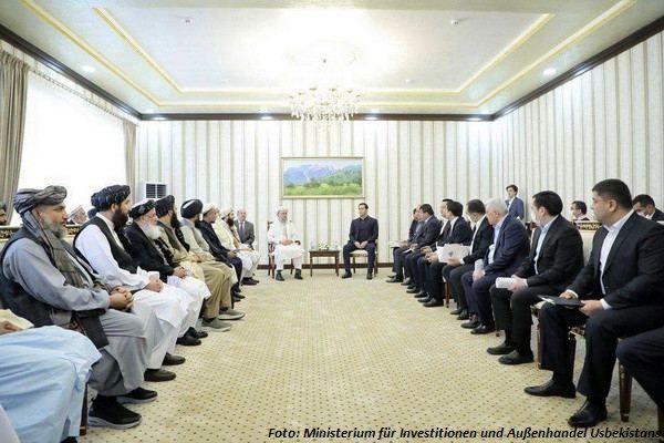Afghanistan und Usbekistan diskutierten  über die Zusammenarbeit in den gegenseitigen Beziehungen