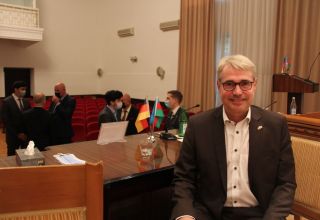 Bundestag: Jugendliche aus den südkaukasischen Staaten 
lernen den Gesetzgebungsprozess kennen