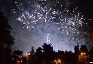 Aserbaidschan hat Siegestag so gefeiert (Videos aus Baku und Karabach)