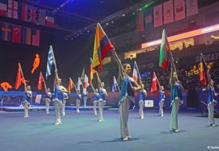 Die Eröffnungsfeier der 35. Trampolin-Weltmeisterschaft fand in Baku statt