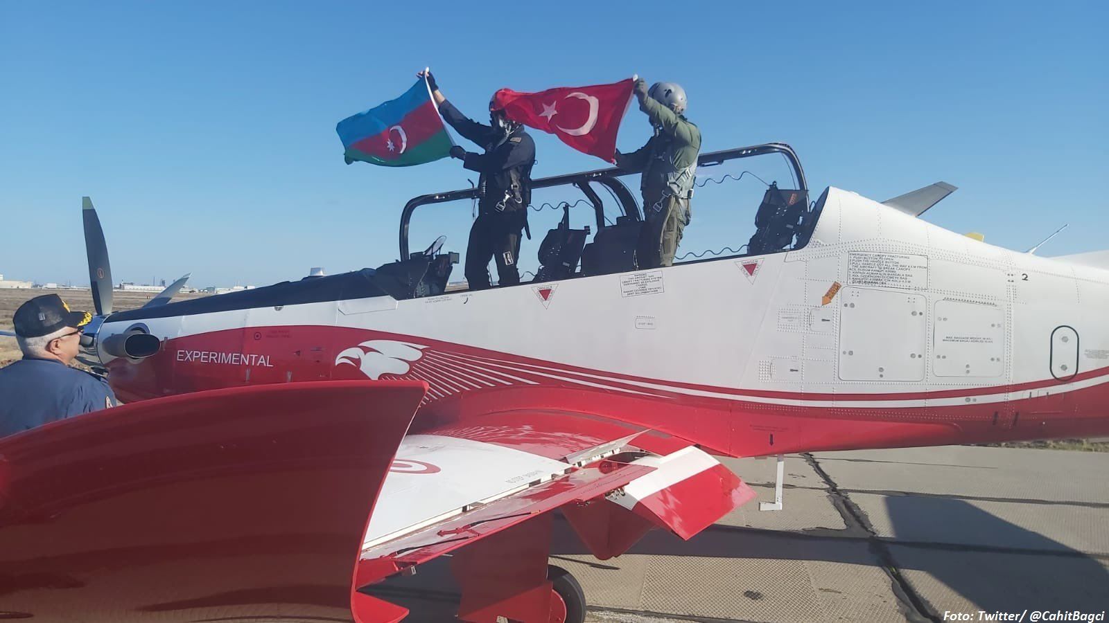 Das türkische Trainings- und Erdkampfflugzeug Hürkus wurde in Aserbaidschan getestet