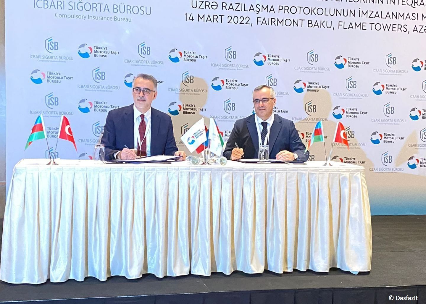 Aserbaidschan und die Türkei unterzeichnen Protokoll zur Integration von "Grüne Karte" Systemen (FOTO)