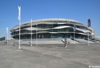 Die aserbaidschanische Turnerin ist bestrebt, ein gutes Ergebnis beim FIG-Weltpokal für rhythmische Gymnastik in Baku zu erzielen