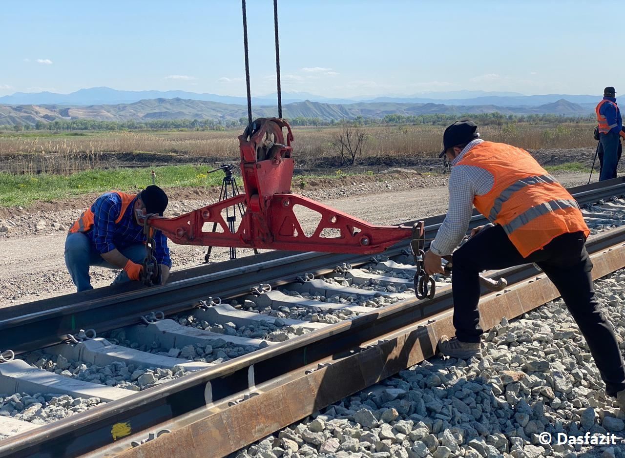 Die Arbeiten zur Modernisierung der Strecke Baku-Tiflis-Kars sind zu 95 Prozent abgeschlossen