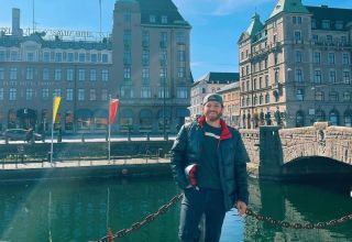 Eurovision 2022: Der aserbaidschanische Vertreter Nadir Rustamli beginnt mit den Proben in Dänemark