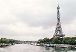 Macron versprach Unternehmern Steuererleichterungen für Investitionen in grüne Technologien