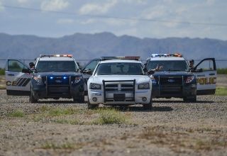 Eine Frau schießt in Texas auf Kirche