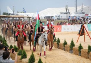 Karabach-Pferde beim 5. Ethnosport-Kulturfestival (VIDEO)