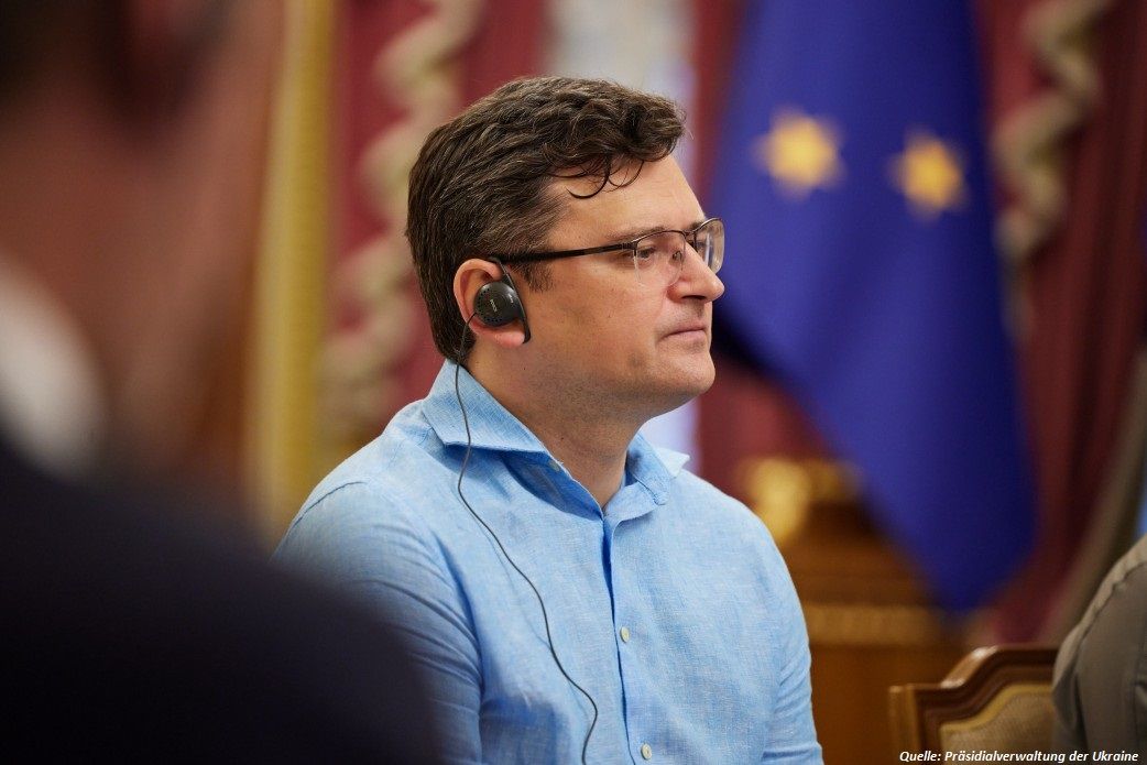 Ukrainischer Minister: Russische Artillerie 15-mal stärker