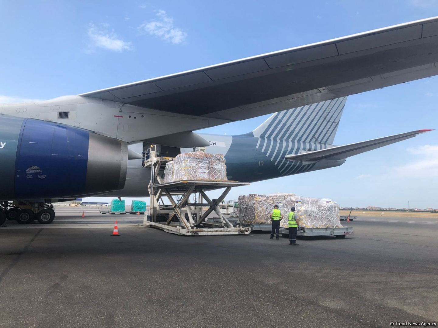 Eine weitere Ladung humanitärer Hilfe wird von Aserbaidschan in die Ukraine geschickt (FOTO)