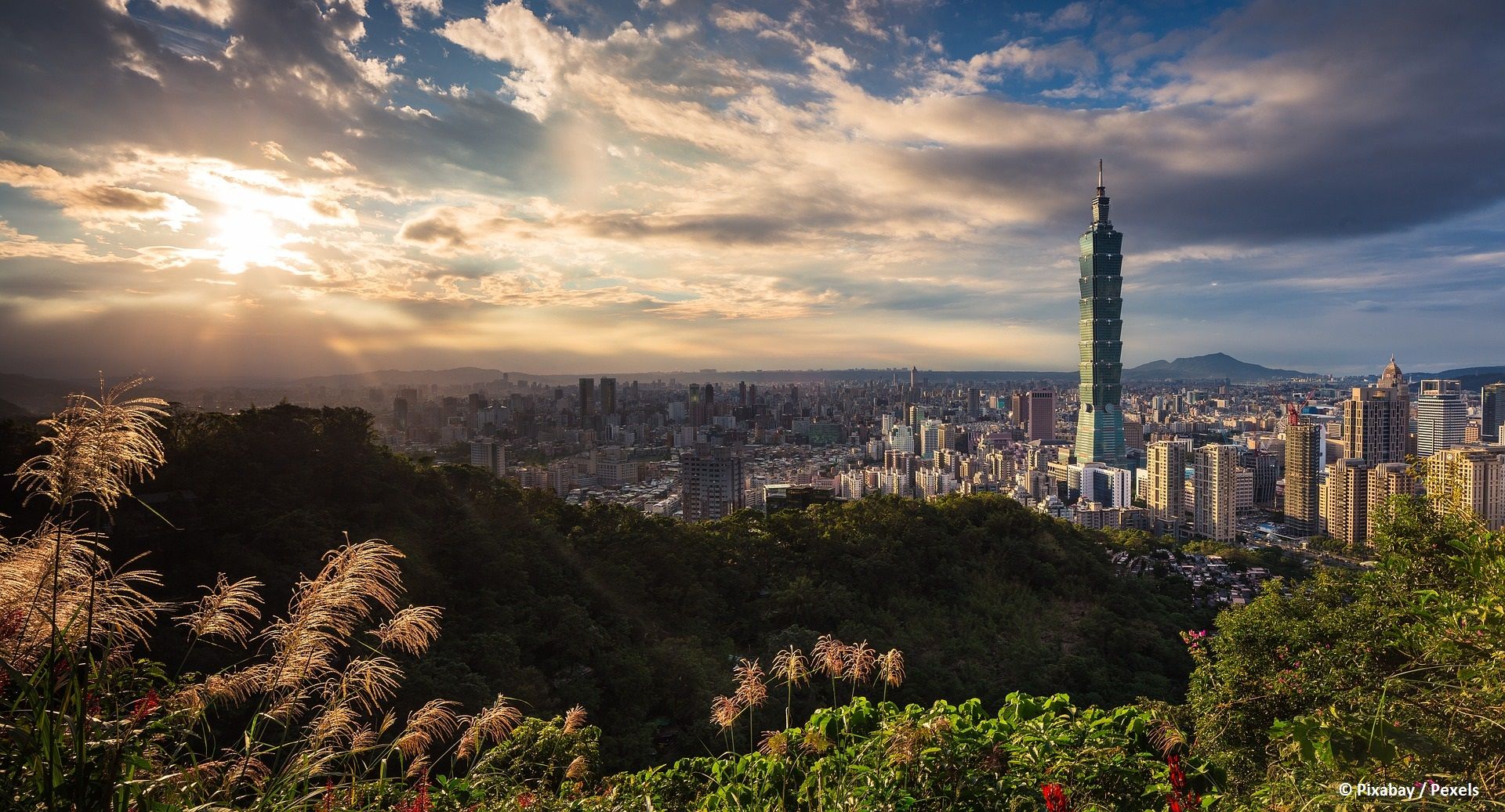 Taiwan vertrieb chinesische Flugobjekte mit Leuchtraketen