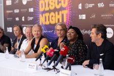 Größte Discostars der 80er versammeln sich an der kaspischen Küste [FOTO] - Gallery Thumbnail