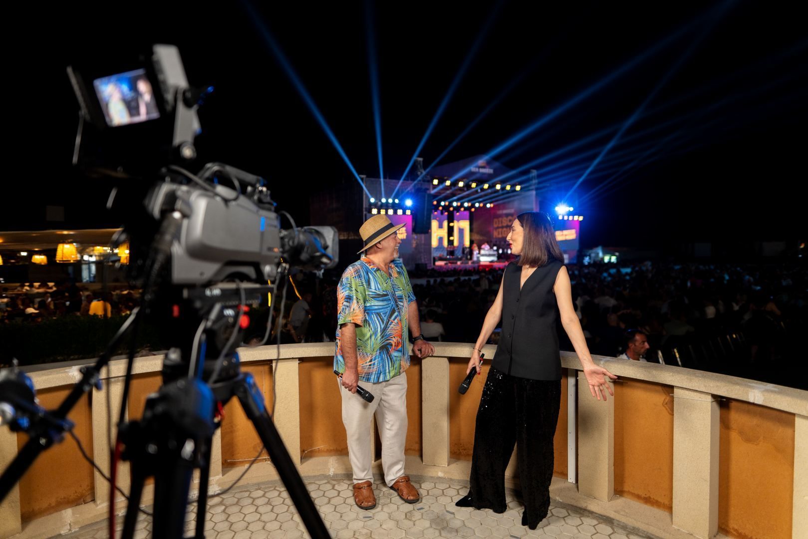 Größte Discostars der 80er versammeln sich an der kaspischen Küste [FOTO] - Gallery Image