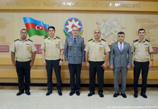 Aserbaidschanische und deutsche Verteidigungsministerien führen Verhandlungen