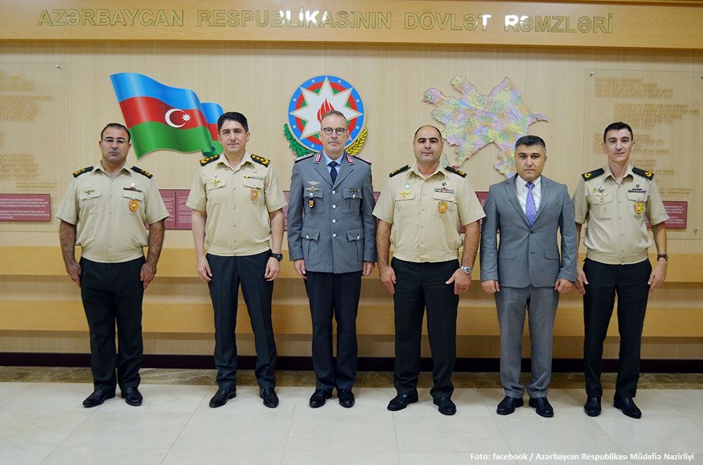 Aserbaidschanische und deutsche Verteidigungsministerien führen Verhandlungen