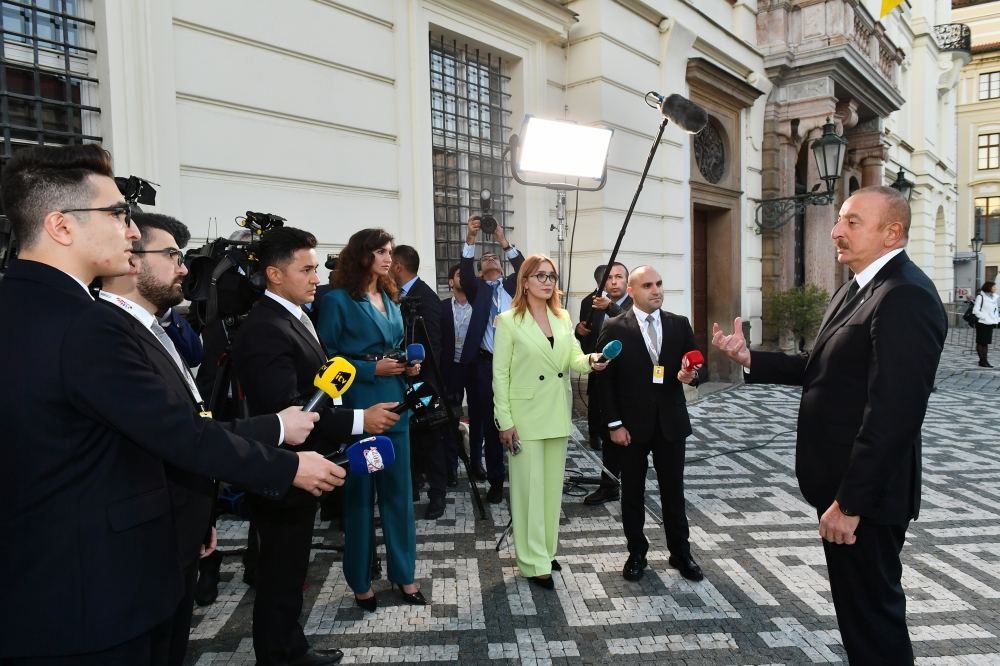 Ich hoffe, dass wir dem Frieden langsam näher kommen - Präsident Ilham Aliyev