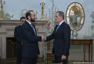 Aserbaidschanischer Außenminister fordert seinen armenischen Amtskollegen auf, den Friedensprozess nicht zu untergraben