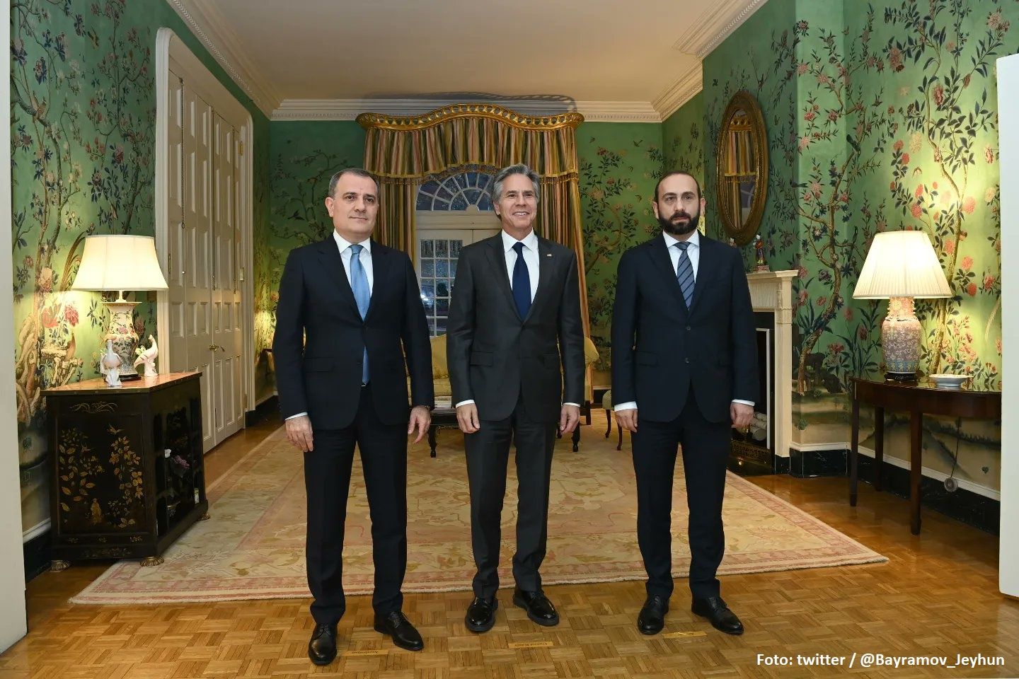 Aserbaidschanische und armenische Außenminister vereinbaren ein weiteres Treffen in den kommenden Wochen