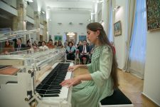 Am 12. November fand im Aserbaidschanischen Kulturzentrum in Wien ein Konzert mit jungen aserbaidschanischen Talenten statt. - Gallery Thumbnail