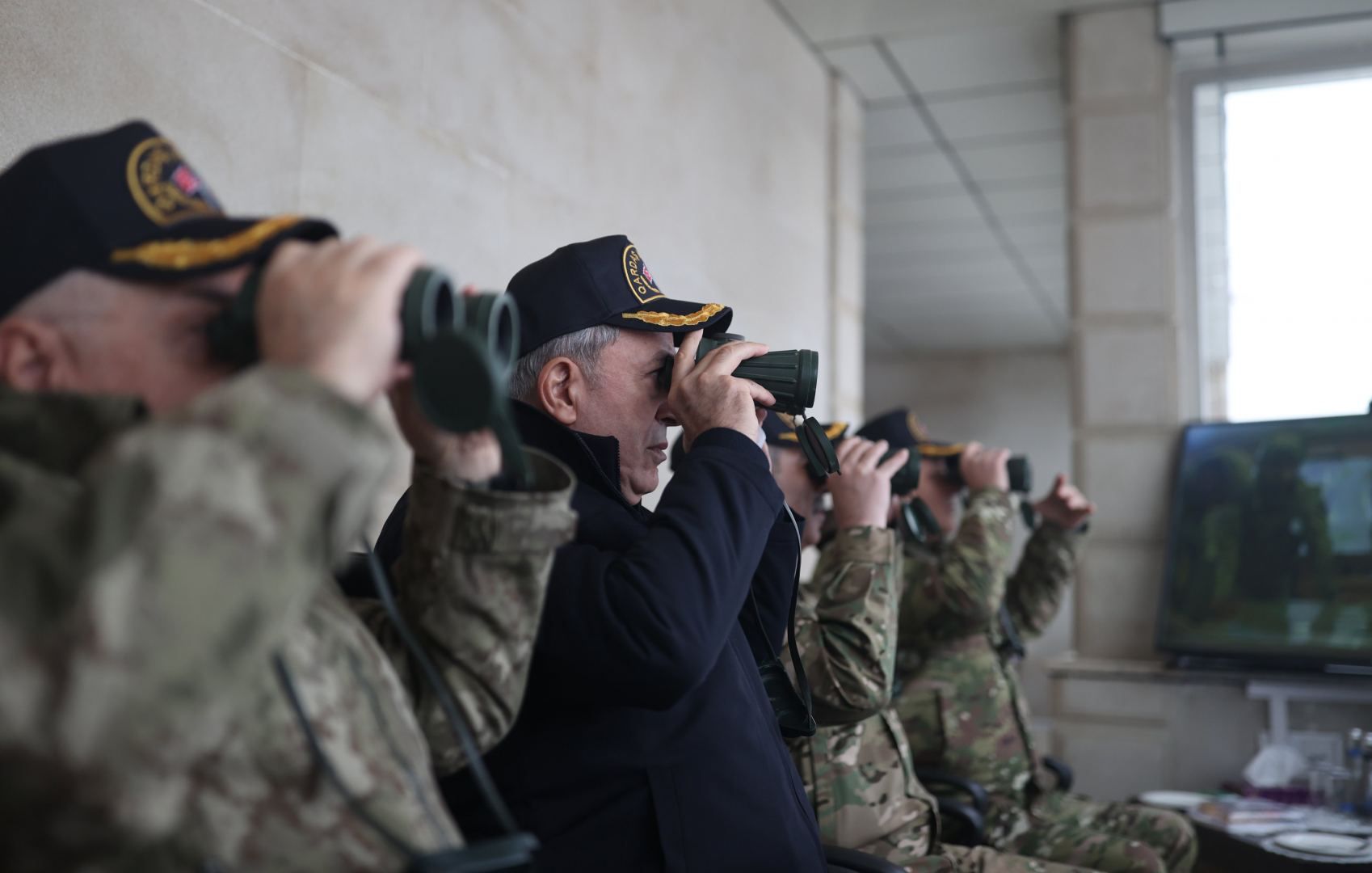 Aserbaidschan und die Türkiye halten gemeinsame Militärübungen an der Grenze zum Iran ab (FOTO/VIDEO) - Gallery Image