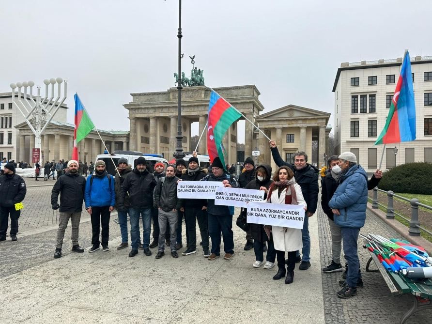 In Berlin fand eine Protestaktion gegen Armeniens Ökoterror statt