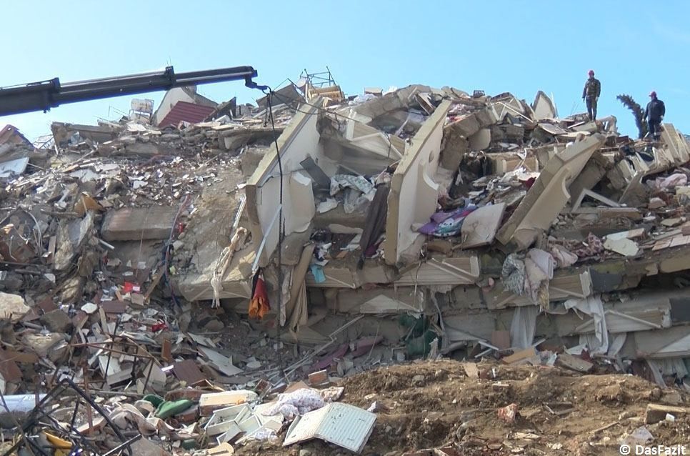 Türkei nimmt 171 Personen im Zusammenhang mit dem Erdbebeneinbruch fest