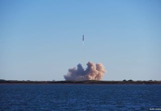 Eine Rakete mit drei Kosmonauten startete von Baikonur aus
