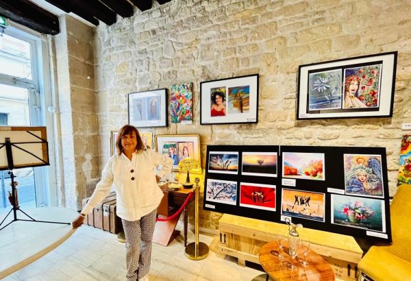 Helle Gemälde mit tiefer Bedeutung – aserbaidschanische Künstler präsentierte ihre Werke in Paris