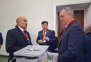 Die Mission der Interparlamentarischen Versammlung der GUS begann mit der Beobachtung der vorgezogenen Präsidentschaftswahlen in Aserbaidschan
​